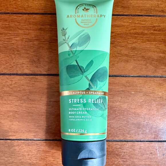 NEW Aromatherapy Eucalyptus+Spearmint Stress Relief Body Cream Bath & Body Works - Picture 3 of 3